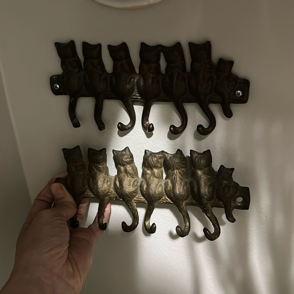 Set of 2 vintage brass cat key hooks